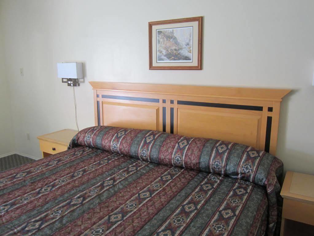 Canada'S Best Value Desert Inn & Suites Cache Creek Dış mekan fotoğraf